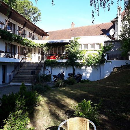 Hotel Restaurant La Croix Blanche Lyon Exterior photo